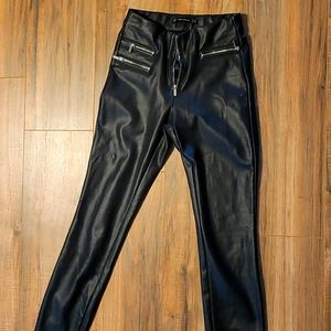 Size xs Zara Faux leather pants
